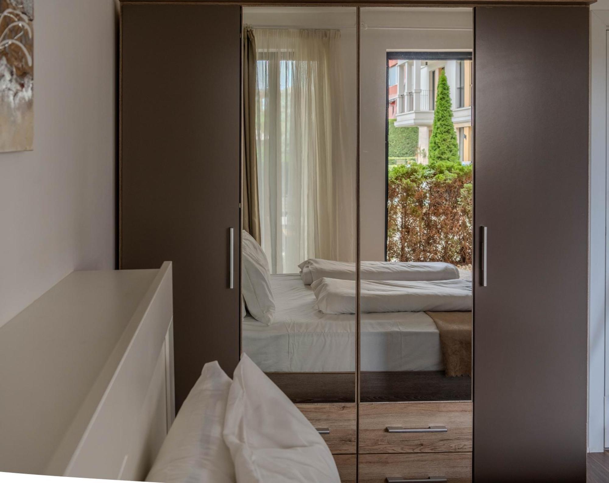 Apartment In Evargreen Complex With Terrace Varna Exteriér fotografie